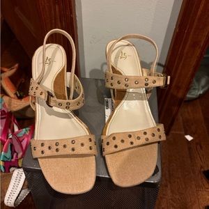 Women’s beige heels